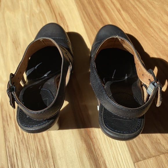 NWOT FRYE Flora Stitch Slingback Heels - Picture 7 of 8